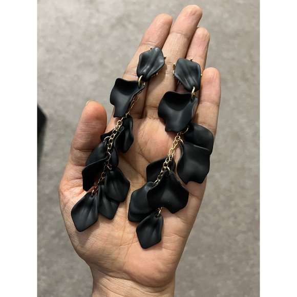 Black flower earrings , black leaf earrings , black acrylic earrings , large big - Picture 3 of 9